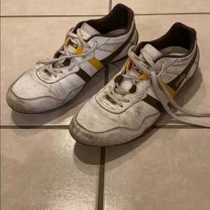 Hola distressed style size 10